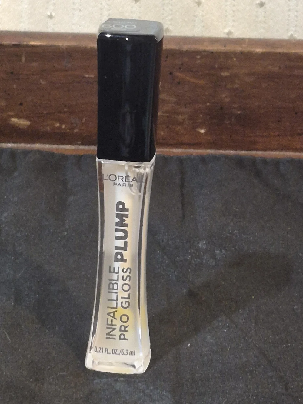 NWT L'Oreal Infallible Pro Gloss Plump - 600 Mirror Clear